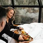 Skyview Igloo Hotel