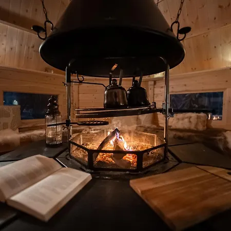 Skyview Igloo Отель Рованиеми